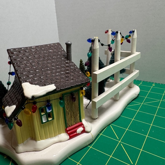 Department 56 The Original Snow Village Tree Lot - Picture 4 of 5